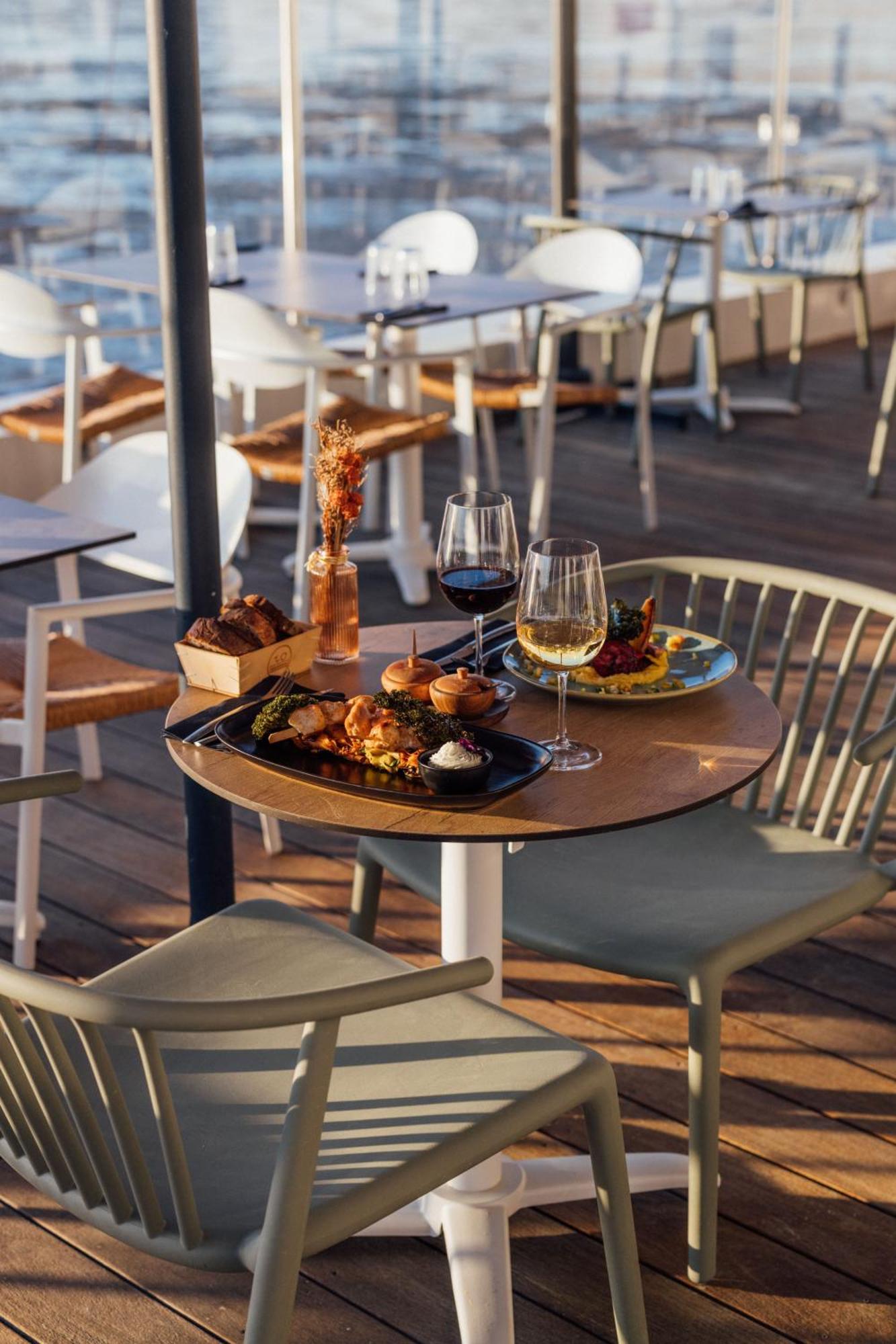 רונס-לה-באן Beach Hotel - Le Grand Chalet מראה חיצוני תמונה